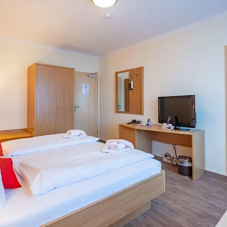 Hotel An Der Stadthalle - Hbf 3*